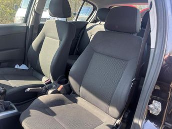 Vauxhall Astra 1.6i 16v Life 5dr