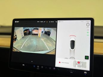 Tesla Model 3 (Dual Motor) Long Range Auto 4WDE 4dr