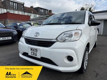  1.0 Petrol 5 Dr Automatic