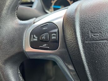 Ford Fiesta 1.6 Titanium Powershift Euro 5 5dr