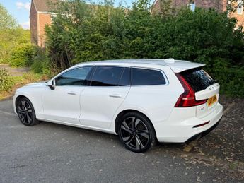 Volvo V60 2.0 B6 MHEV R-Design Estate 5dr Petrol Hybrid Auto AWD Euro 6 (s