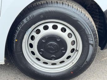 Vauxhall Vivaro 1.5 Turbo D 2900 Dynamic L2 H1 Euro 6 (s/s) 6dr