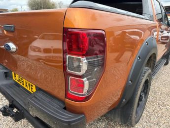 Ford Ranger 3.2 TDCi Wildtrak Auto 4WD Euro 6 4dr