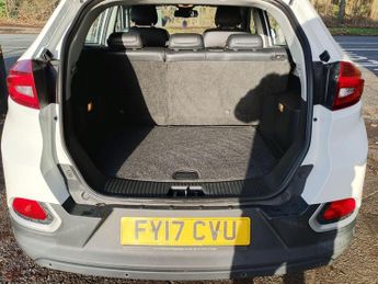 MG GS 1.5 TGI Exclusive SUV 5dr Petrol DCT Euro 6 (s/s) (160 ps)