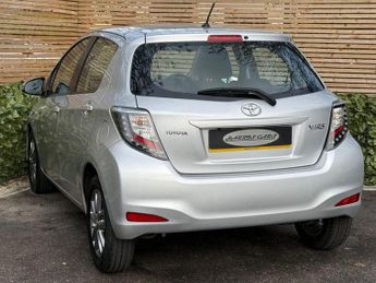 TOYOTA YARIS 1.33 Dual VVT-i Icon Plus Hatchback 5dr Petrol Multidrive S Euro