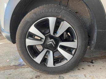 Citroen C3 1.2 PureTech C-Series Edition Euro 6 (s/s) 5dr