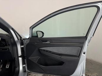 Volkswagen Golf 1.5 eTSI MHEV R-Line DSG Euro 6 (s/s) 5dr