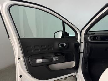 Citroen C3 1.2 PureTech PLUS EAT6 Euro 6 (s/s) 5dr