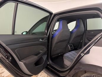Volkswagen Golf 1.4 TSI 13kWh GTE DSG Euro 6 (s/s) 5dr