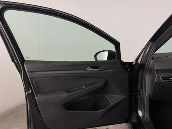 Volkswagen Golf 1.4 TSI 13kWh GTE DSG Euro 6 (s/s) 5dr