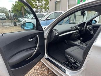BMW 1 Series 2.0 118i SE Steptronic Euro 4 5dr