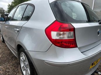 BMW 1 Series 2.0 118i SE Steptronic Euro 4 5dr