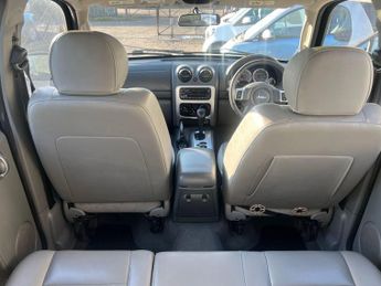 Jeep Cherokee 3.7 V6 Limited 4x4 5dr