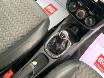Vauxhall Corsa 1.4 16V SE Euro 5 5dr