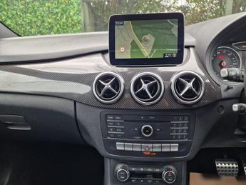 Mercedes-Benz B Class 2.1 B220d AMG Line (Premium) 7G-DCT Euro 6 (s/s) 5dr
