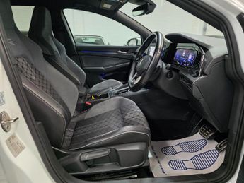 Volkswagen Golf 1.5 eTSI MHEV R-Line DSG Euro 6 (s/s) 5dr