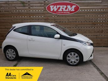 Toyota AYGO 1.0 VVT-i x-play Euro 5 3dr Euro 5