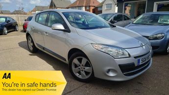 Renault Megane 1.6 16V Dynamique TomTom Euro 5 5dr