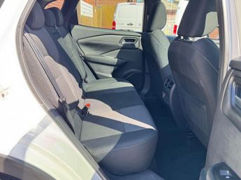 Nissan Qashqai 1.3 DIG-T MHEV N-Connecta Euro 6 (s/s) 5dr