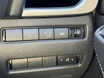Nissan Qashqai 1.3 DIG-T MHEV N-Connecta Euro 6 (s/s) 5dr
