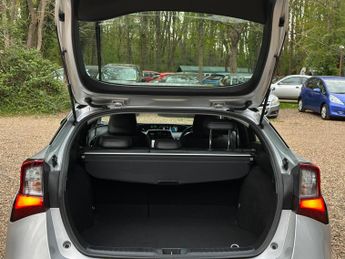 Toyota Prius 1.8 VVT-h Excel CVT Euro 6 (s/s) 5dr (15in Alloy)