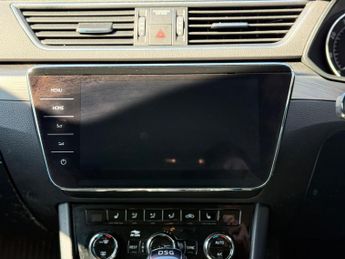 Skoda Superb 2.0 TSI SE L Executive DSG 4WD Euro 6 (s/s) 5dr