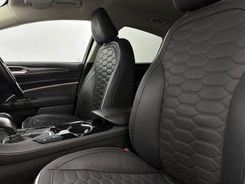 Ford Mondeo 2.0 TiVCT Vignale CVT Euro 6 (s/s) 4dr