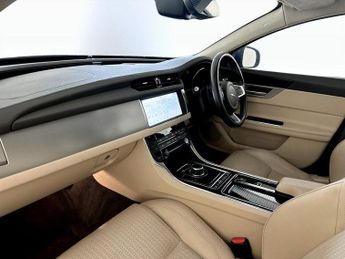 Jaguar XF 2.0i Prestige Auto Euro 6 (s/s) 4dr