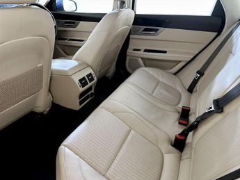 Jaguar XF 2.0i Prestige Auto Euro 6 (s/s) 4dr