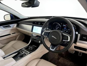 Jaguar XF 2.0i Prestige Auto Euro 6 (s/s) 4dr