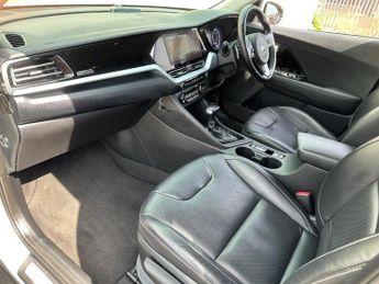 Kia Niro 1.6 GDi 8.9kWh 3 DCT Euro 6 (s/s) 5dr