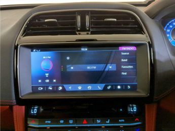 Jaguar F-PACE 5.0 V8 SVR Quickshift AWD Euro 6 (s/s) 5dr
