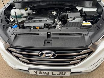 Hyundai TUCSON 1.7 CRDi Blue Drive GO! SE DCT Euro 6 (s/s) 5dr