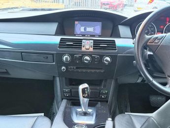 BMW 5 Series 2.0 520d SE Business Edition Touring Steptronic Euro 4 5dr