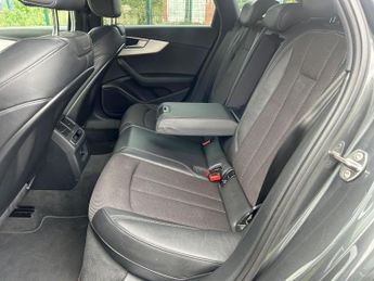 Audi A4 Avant 2.0 TDI S line S Tronic quattro Euro 6 (s/s) 5dr