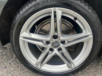 Audi A4 Avant 2.0 TDI S line S Tronic quattro Euro 6 (s/s) 5dr