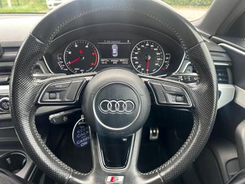 Audi A4 Avant 2.0 TDI S line S Tronic quattro Euro 6 (s/s) 5dr