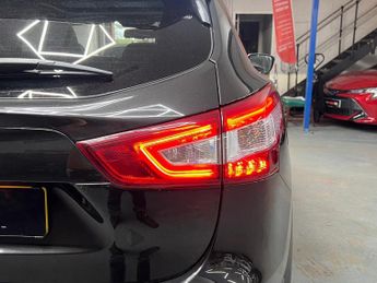 Nissan Qashqai 1.6 dCi Tekna XTRON 2WD Euro 6 (s/s) 5dr