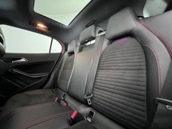 Mercedes-Benz GLA 2.1 GLA220d AMG Line (Premium Plus) 7G-DCT 4MATIC Euro 6 (s/s) 5