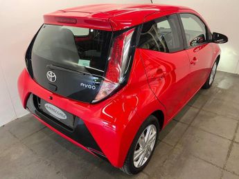 TOYOTA AYGO 1.0 VVT-i x-pression Hatchback 5dr Petrol x-shift Euro 5 Euro 5 