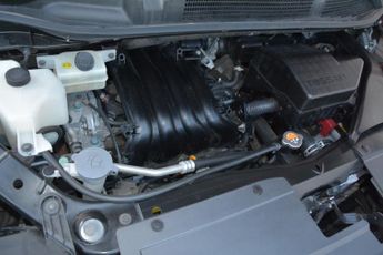 Nissan Serena 2.0 Highway Star Hybird  HV V Selection