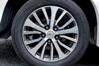 Nissan Serena 2.0 Highway Star Hybird  HV V Selection