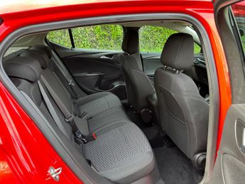 Vauxhall Astra 1.4i Turbo SRi Auto Euro 6 (s/s) 5dr