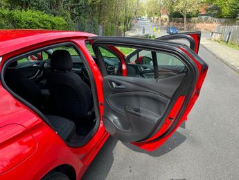 Vauxhall Astra 1.4i Turbo SRi Auto Euro 6 (s/s) 5dr