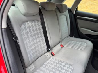 Audi A3 1.6 TDI SE Sportback S Tronic Euro 6 (s/s) 5dr