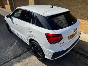 Audi Q2 1.5 TFSI CoD 35 Black Edition Euro 6 (s/s) 5dr