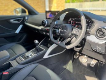 Audi Q2 1.5 TFSI CoD 35 Black Edition Euro 6 (s/s) 5dr