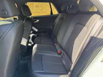 Audi Q2 1.5 TFSI CoD 35 Black Edition Euro 6 (s/s) 5dr
