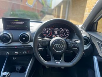 Audi Q2 1.5 TFSI CoD 35 Black Edition Euro 6 (s/s) 5dr