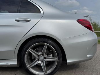 Mercedes-Benz C Class 2.1 C220 BlueTEC AMG Line G-Tronic+ Euro 6 (s/s) 4dr